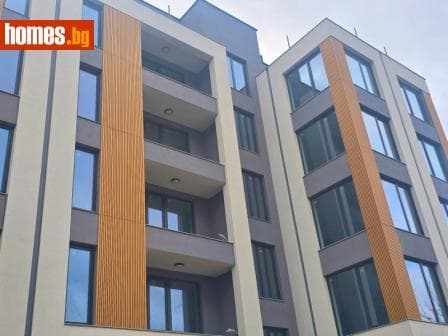 Тристаен, 106m²