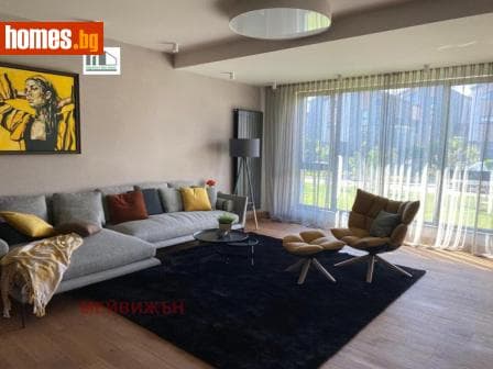 Тристаен, 181m²