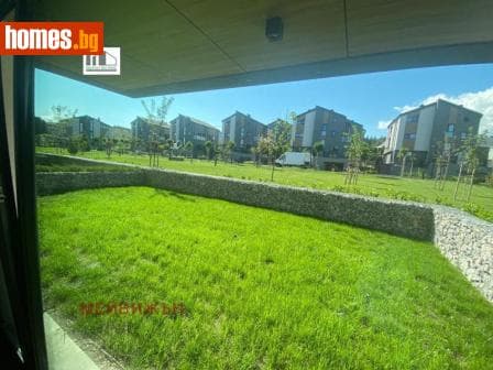 Тристаен, 175m²