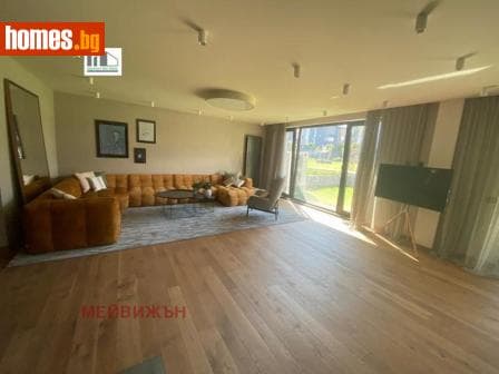 Тристаен, 175m²