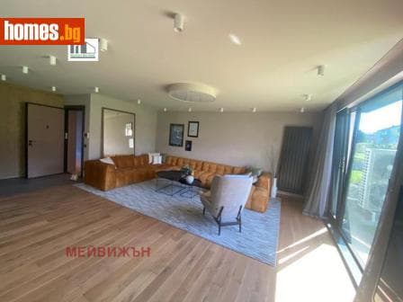 Тристаен, 175m²