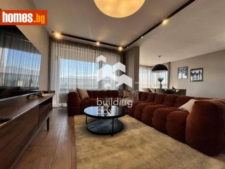 Тристаен, 150m²