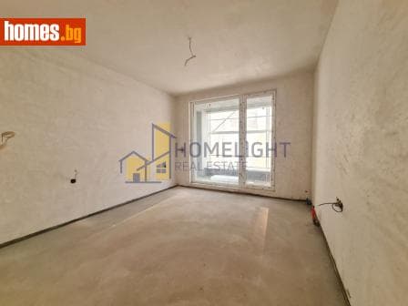 Тристаен, 103m²
