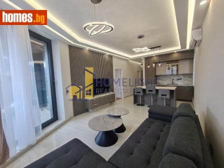 Тристаен, 111m²