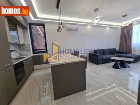 Тристаен, 111m²