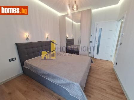 Тристаен, 111m²