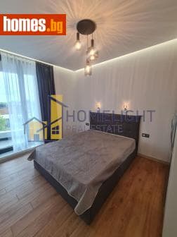 Тристаен, 111m²