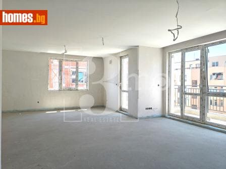 Тристаен, 170m²