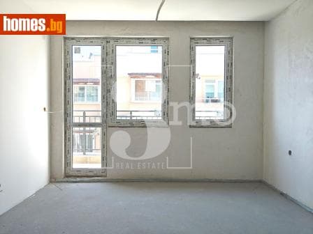 Тристаен, 170m²