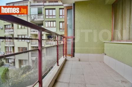 Тристаен, 101m²
