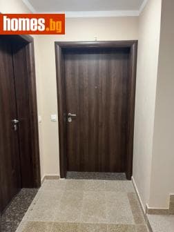 Тристаен, 80m²