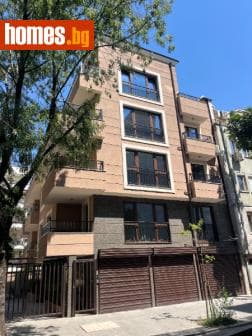 Тристаен, 80m²