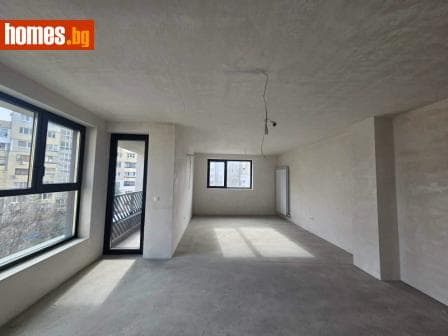 Тристаен, 154m²