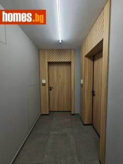 Тристаен, 154m²