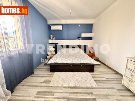 Тристаен, 109m²