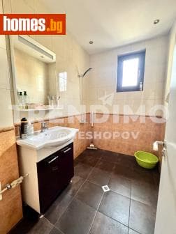 Тристаен, 109m²