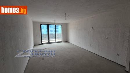 Тристаен, 105m²