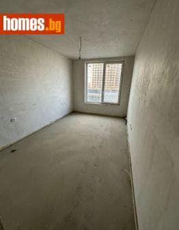 Тристаен, 92m²