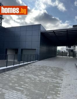 Тристаен, 92m²
