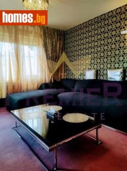 Тристаен, 86m²