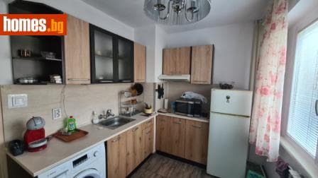 Двустаен, 65m²
