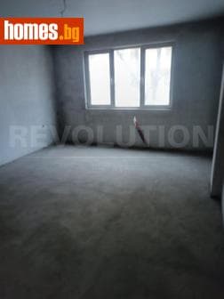 Тристаен, 130m²
