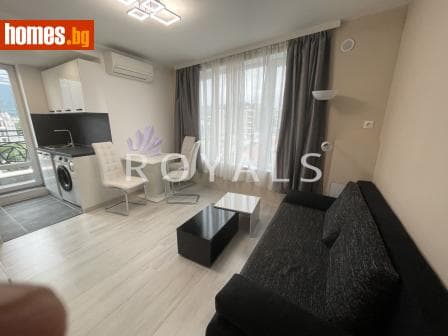 Тристаен, 81m²