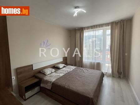Тристаен, 81m²