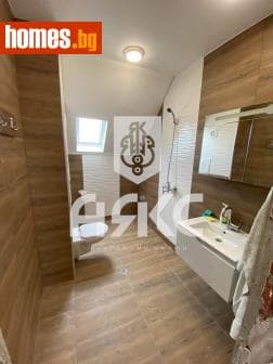 Тристаен, 150m²