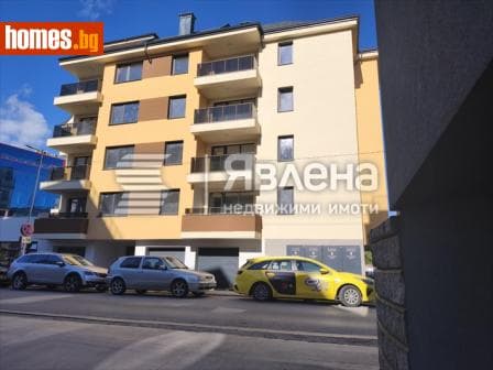 Тристаен, 89m²