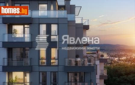 Тристаен, 135m²