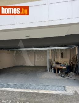 Тристаен, 142m²