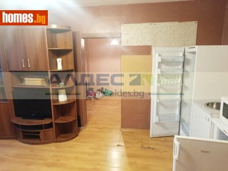 Тристаен, 120m²