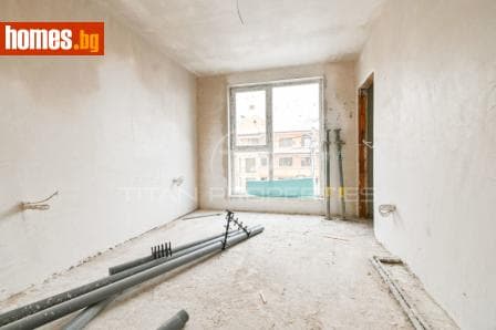 Тристаен, 103m²