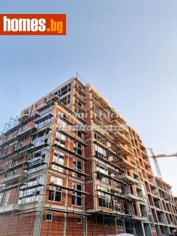 Тристаен, 111m²