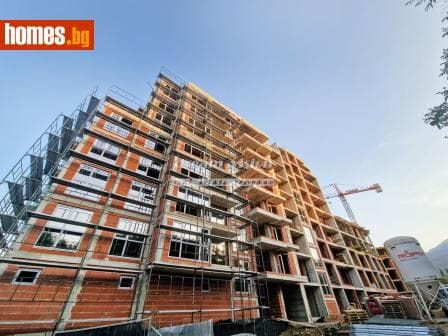 Тристаен, 111m²