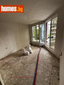 Тристаен, 123m²