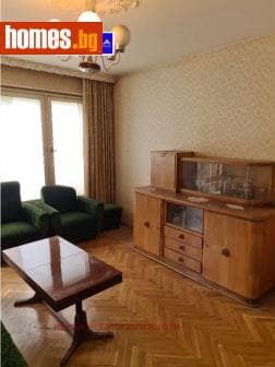 Тристаен, 80m²