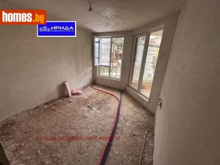 Тристаен, 116m²