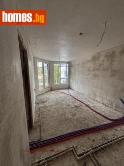 Тристаен, 116m²