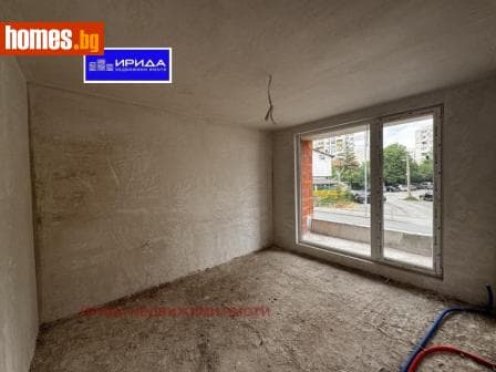 Тристаен, 116m²