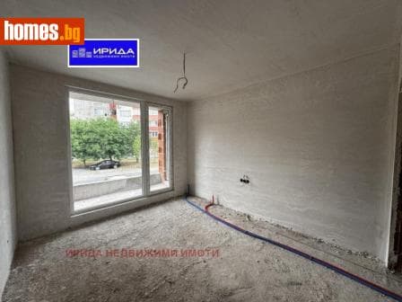 Тристаен, 116m²