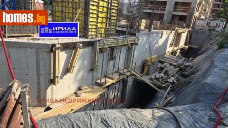 Тристаен, 157m²