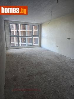 Тристаен, 113m²