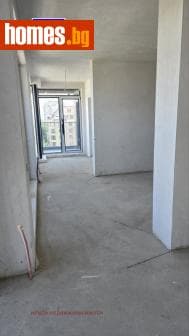 Тристаен, 109m²