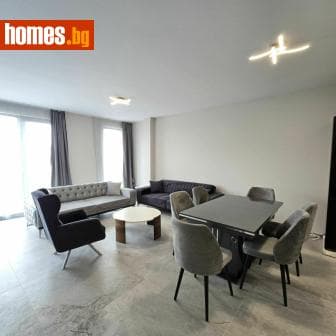 Тристаен, 121m²