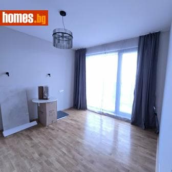 Тристаен, 121m²