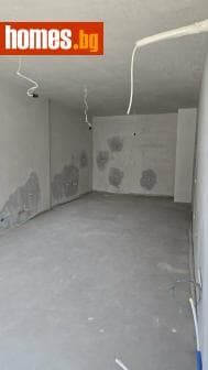 Тристаен, 109m²