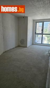 Тристаен, 109m²