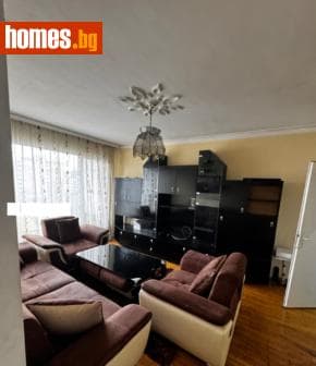 Тристаен, 92m²